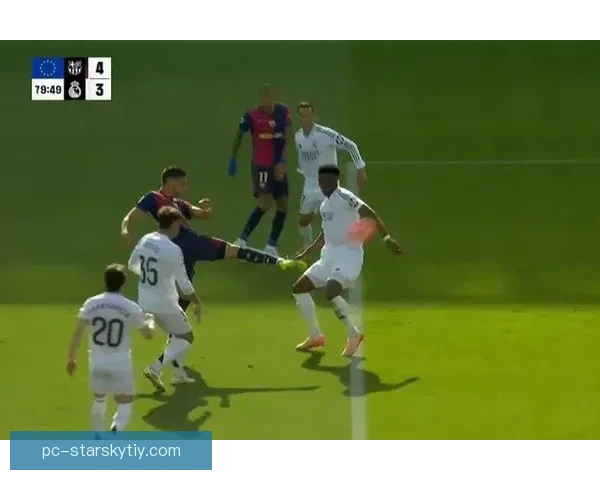 卢克巴犯规未判点球引发热议